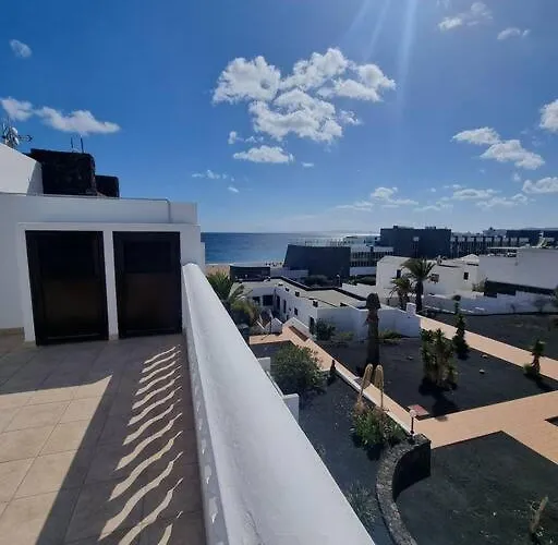 B16 Caleton Blanco Apartment